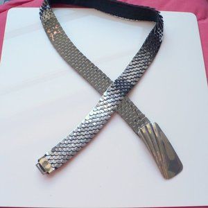 ❤️ Vintage  1970s Silver Stretch Elastic Fish Scale Belt  Silver Buckle
